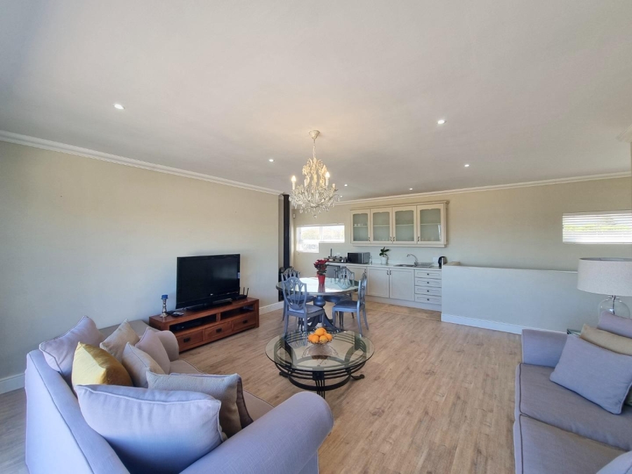 5 Bedroom Property for Sale in Sandbaai Western Cape